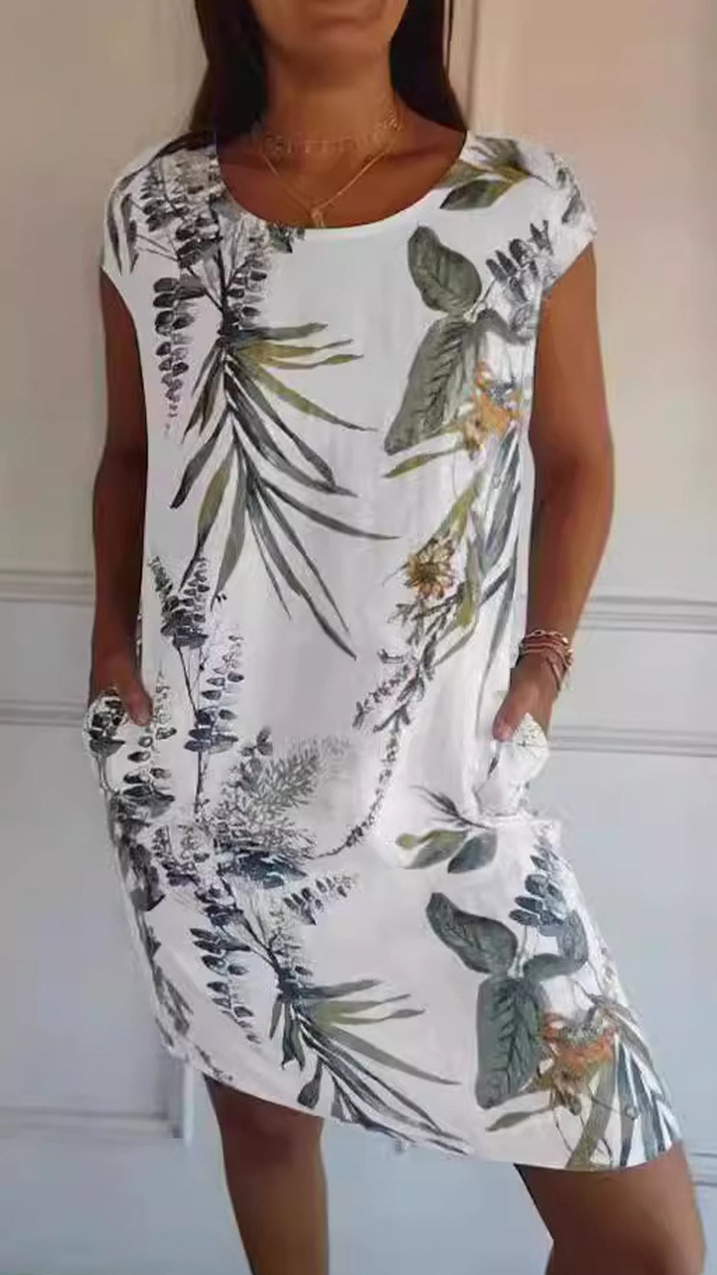 Women’s Botanical Print Crew Neck Loose Short Sleeve Dress