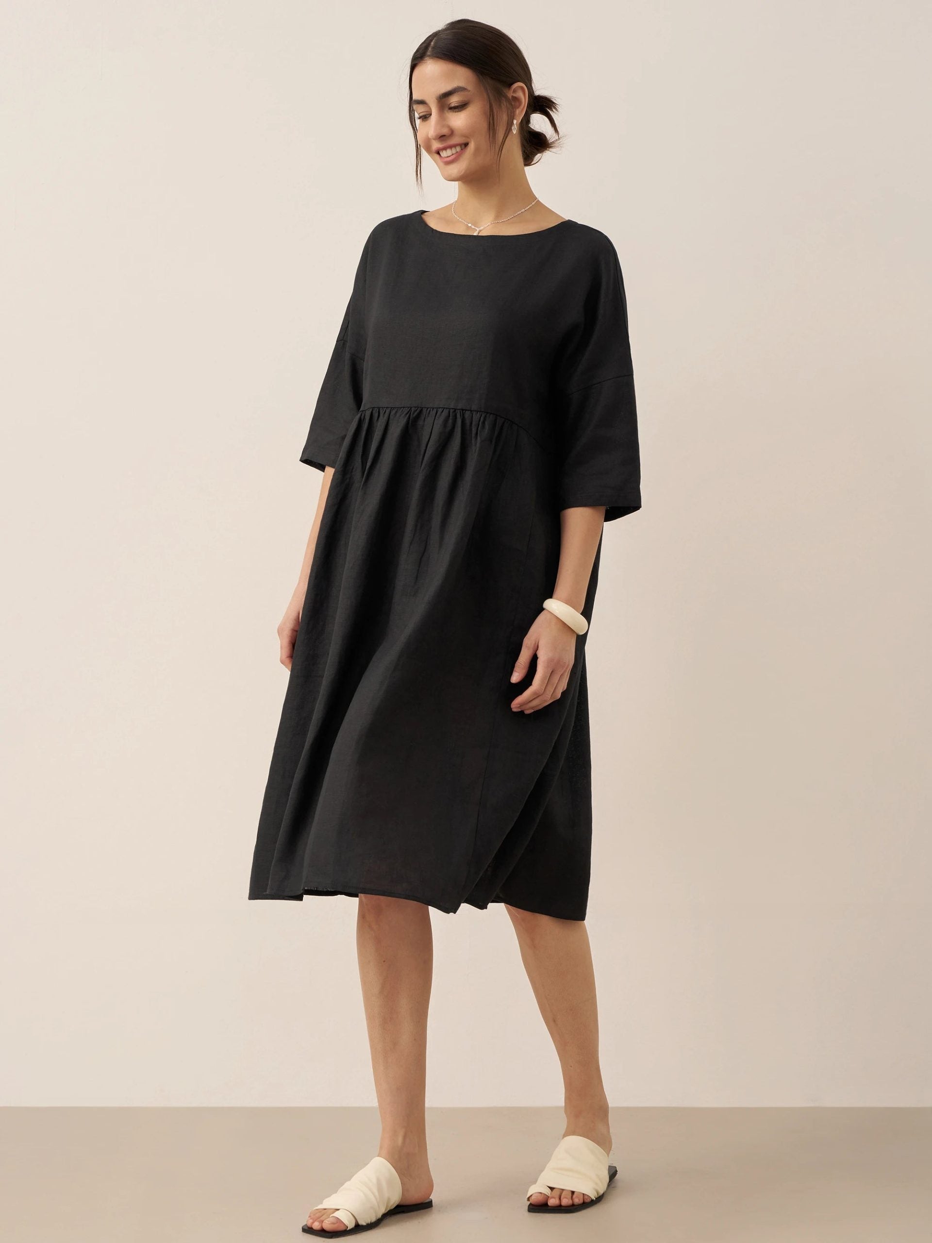 Women’s Cotton-Linen Casual Short-Sleeve Dress Loose Fit, Round Neck, Pockets, and Pleated Details