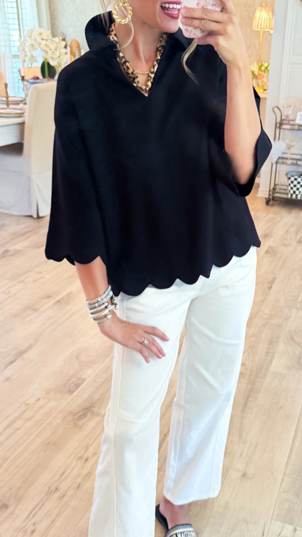 Women’s  Scalloped Edge V-Neck Loose Lapel 3/4 Sleeve Blouse