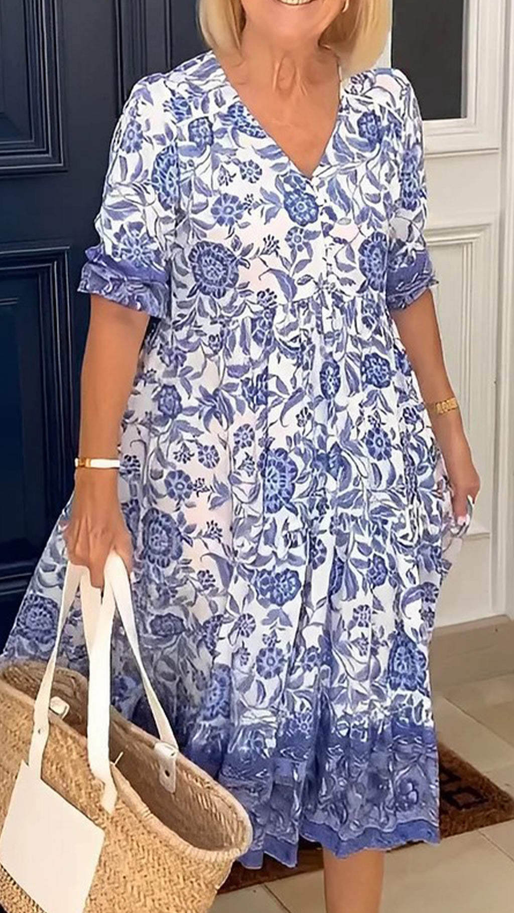 Women’s Blue and White Porcelain Print V-Neck Loose Ruffled Midi Dress