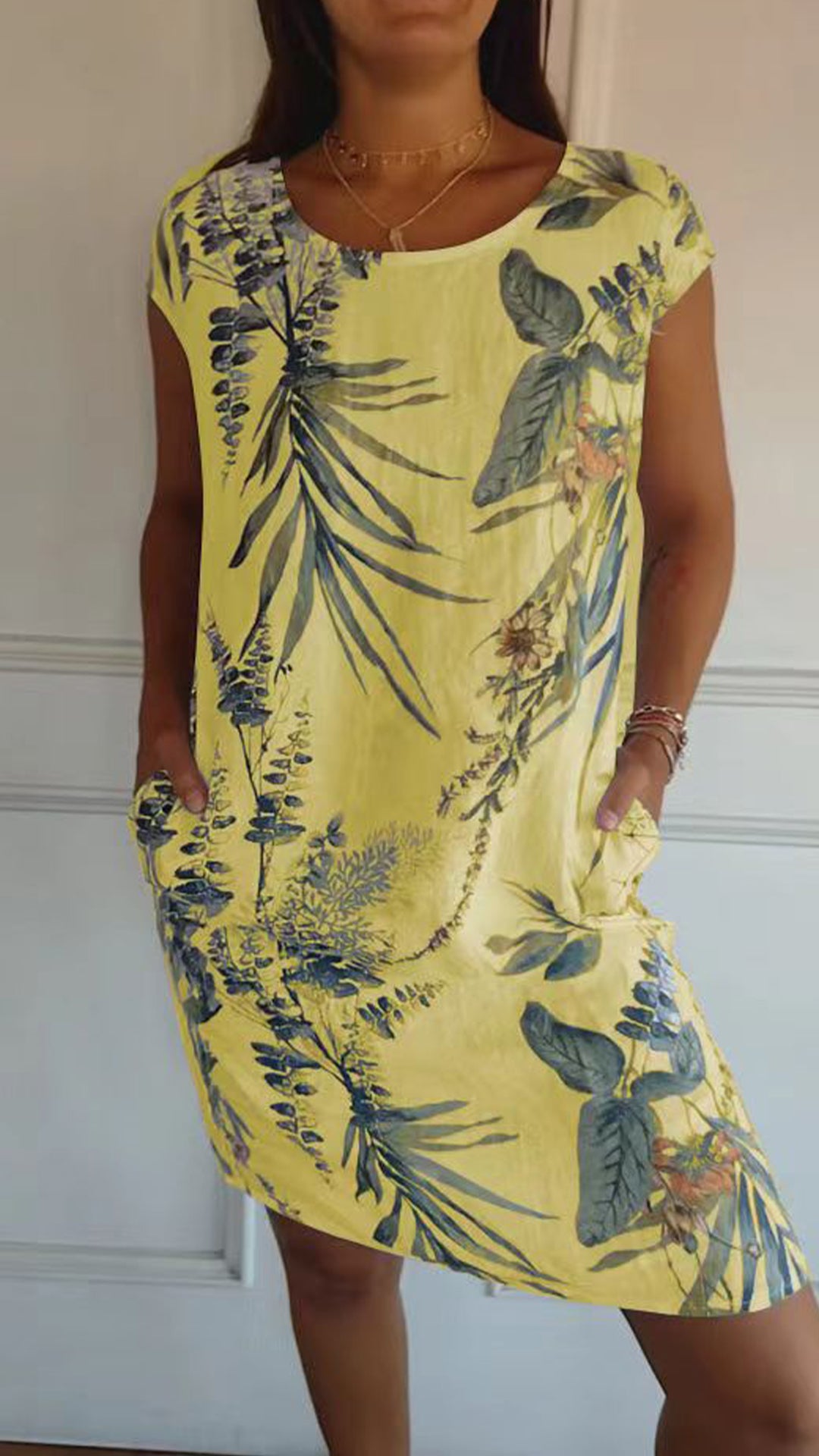 Women’s Botanical Print Crew Neck Loose Short Sleeve Dress