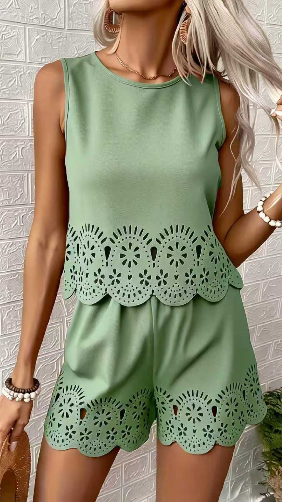 Women’s Elegant Hollow-Out Design Short-Sleeve Top and Shorts Two-Piece Set
