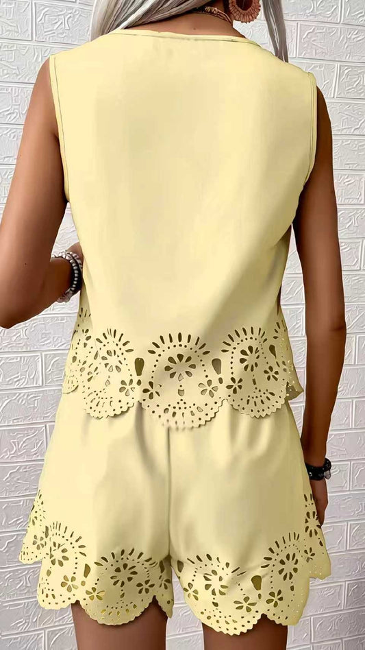Women’s Elegant Hollow-Out Design Short-Sleeve Top and Shorts Two-Piece Set